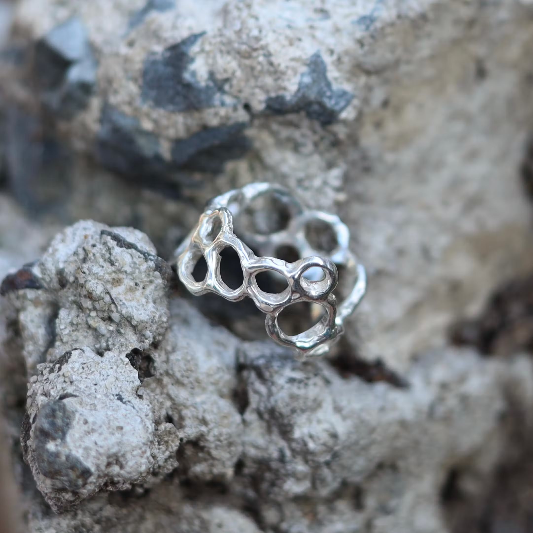 EFFERVESCE RING